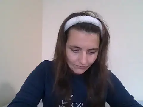 DInaraXRose online show from September 8, 2025, 5:56 pm