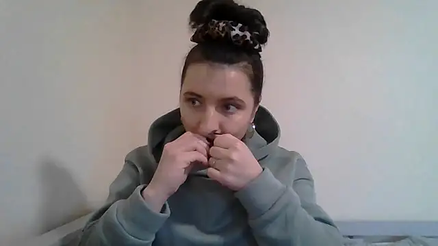 DInaraXRose online show from January 19, 2026, 11:03 am