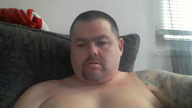 Babygrldes online show from April 24, 2026, 6:10 pm