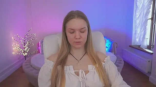 CelesteNoir online show from March 4, 2026, 7:38 am