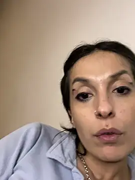 Snapshot of Piggiteablacktea chatting on February 15, 2026, 4:13 am Piggiteablacktea online show from February 15, 2026, 4:13 am