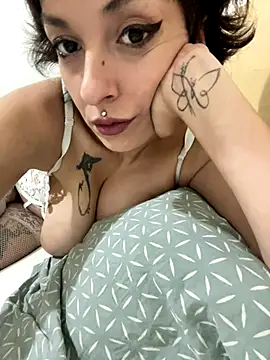 Snapshot of Piggiteablacktea chatting on September 24, 2025, 8:04 pm Piggiteablacktea online show from September 24, 2025, 8:04 pm