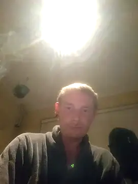 piercingpik online show from April 30, 2026, 8:57 pm