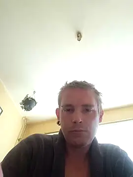 piercingpik online show from September 23, 2025, 12:45 pm