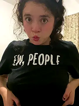 Lucy YupiSweet online show from October 30, 2025, 7:50 am