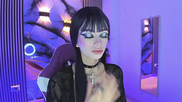 chloe jacksonn online show from June 18, 2026, 5:07 pm