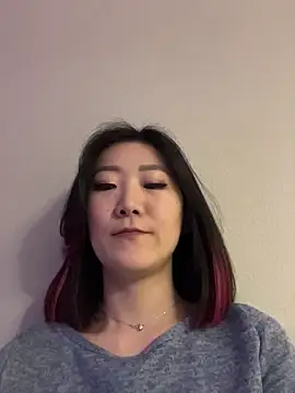 AikoYamada online show from November 4, 2025, 6:39 am