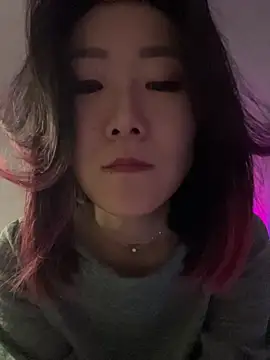 AikoYamada online show from November 11, 2025, 5:46 am