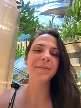 Lady LauraRose online show from December 2, 2025, 6:31 pm