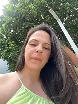 Lady LauraRose online show from November 14, 2025, 7:06 pm