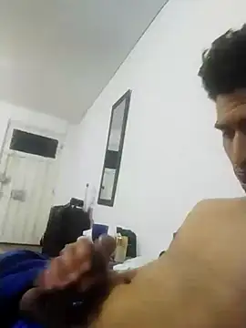 Snapshot of Camachito332 chatting on May 25, 2026, 1:27 am Camachito332 online show from May 25, 2026, 1:27 am