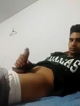 Snapshot of Camachito332 chatting on April 28, 2026, 11:09 pm Camachito332 online show from April 28, 2026, 11:09 pm