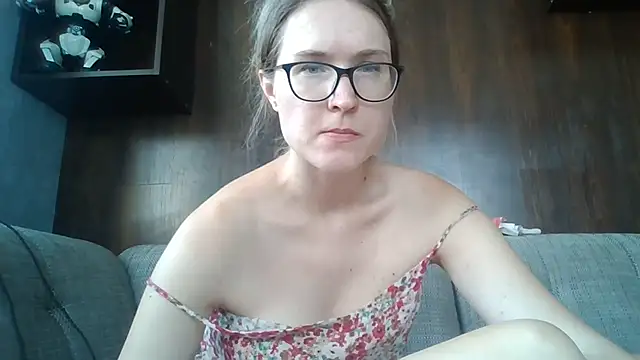 Snapshot of Jugira chatting on August 6, 2026, 12:55 pm Jugira online show from August 6, 2026, 12:55 pm