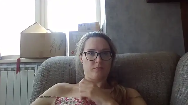 Snapshot of Jugira chatting on June 28, 2026, 1:28 pm Jugira online show from June 28, 2026, 1:28 pm