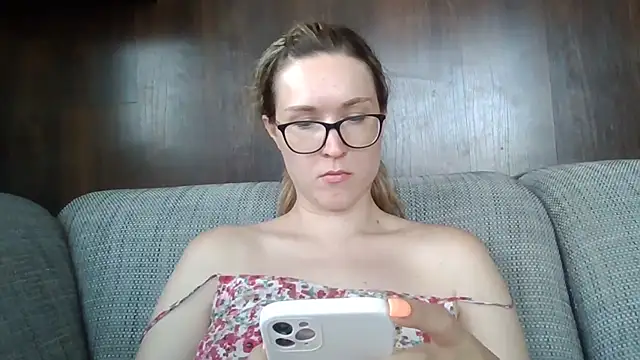 Snapshot of Jugira chatting on July 20, 2026, 4:20 pm Jugira online show from July 20, 2026, 4:20 pm
