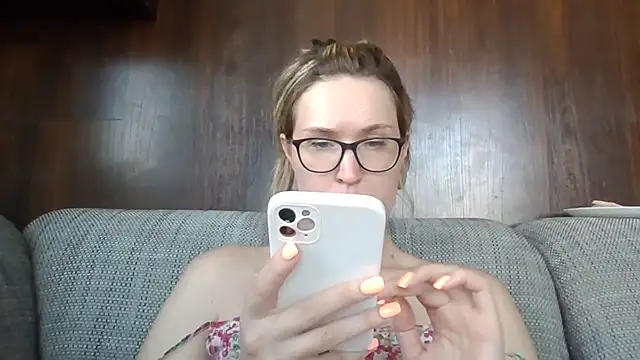 Snapshot of Jugira chatting on July 12, 2026, 4:41 pm Jugira online show from July 12, 2026, 4:41 pm