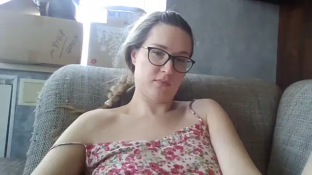 Snapshot of Jugira chatting on July 16, 2026, 2:14 pm Jugira online show from July 16, 2026, 2:14 pm