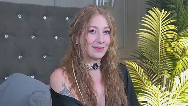 MiaEuphoria  online show from March 16, 2026, 5:44 am