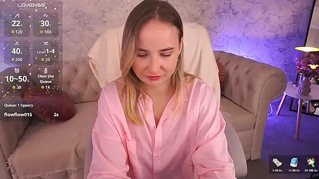 SofieBloom online show from October 2, 2025, 11:41 pm