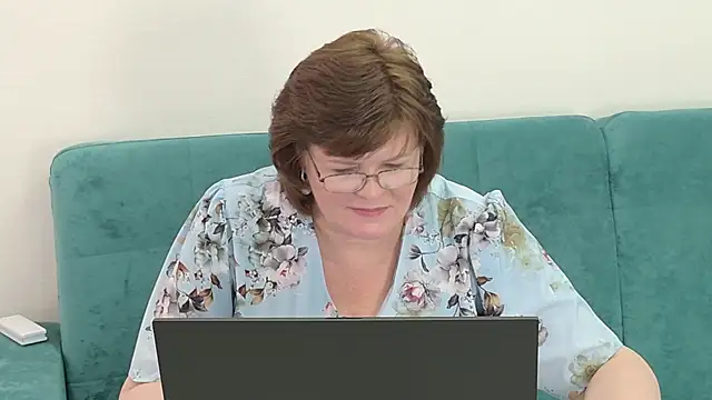 Sandra Sunrise online show from October 6, 2025, 11:22 am