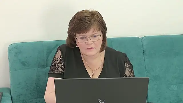 Sandra Sunrise online show from October 20, 2025, 8:59 am