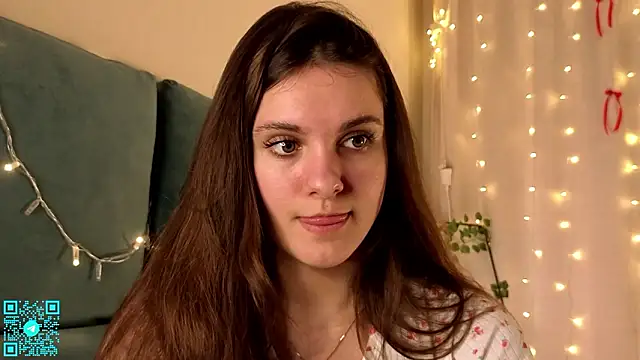 Snapshot of chloemilka chatting on February 21, 2026, 5:26 pm chloemilka online show from February 21, 2026, 5:26 pm