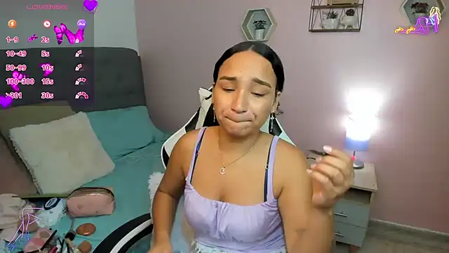 salome rojas  online show from June 26, 2026, 8:58 pm