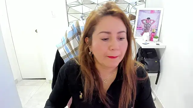 camixxx m online show from July 4, 2026, 12:21 pm