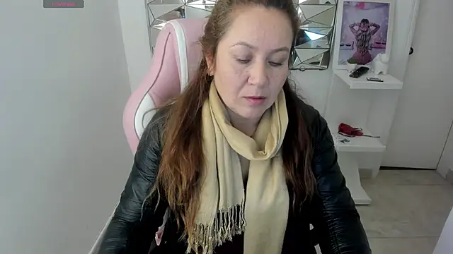 camixxx m online show from October 18, 2025, 12:29 pm