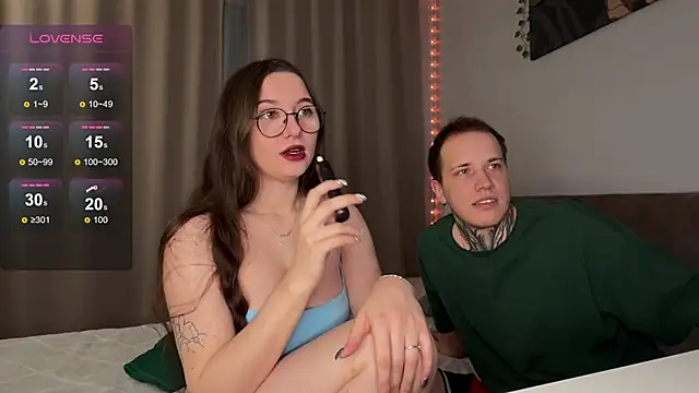 wwow meow online show from December 5, 2025, 2:15 pm