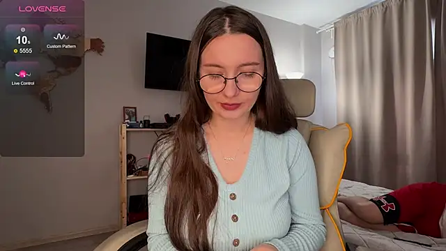 wwow meow online show from October 11, 2025, 6:36 am