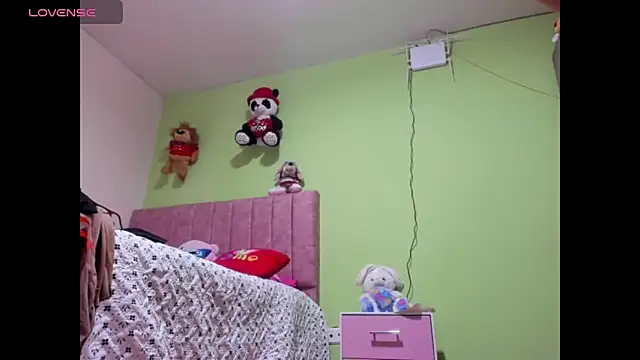 hot Dariana pantyhose online show from September 14, 2025, 2:17 pm