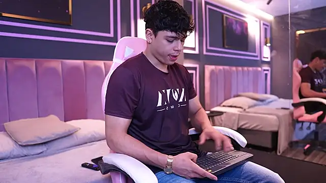 Ethan occonor online show from September 17, 2025, 11:01 am