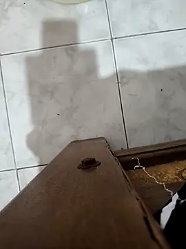 Snapshot of Exoticovergon chatting on October 26, 2025, 3:01 pm Exoticovergon online show from October 26, 2025, 3:01 pm