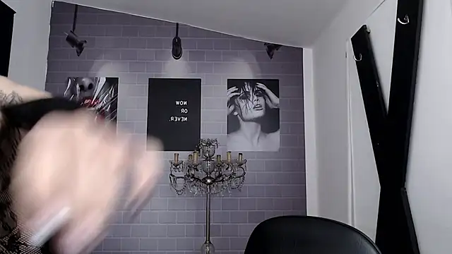 aleesha cameron02 online show from October 24, 2025, 12:37 pm