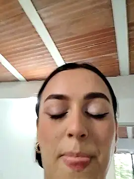 elizabeth lamer online show from September 30, 2025, 11:05 am