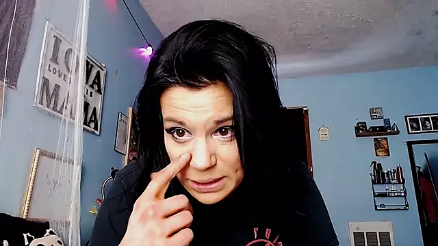 ovmilf online show from February 8, 2026, 7:00 pm