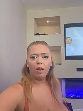 KaylaTrudi online show from September 28, 2025, 11:50 am