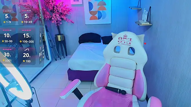 Maggy t18 online show from June 17, 2026, 3:28 am