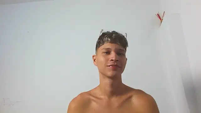Twinkcock22 online show from July 28, 2026, 4:42 am