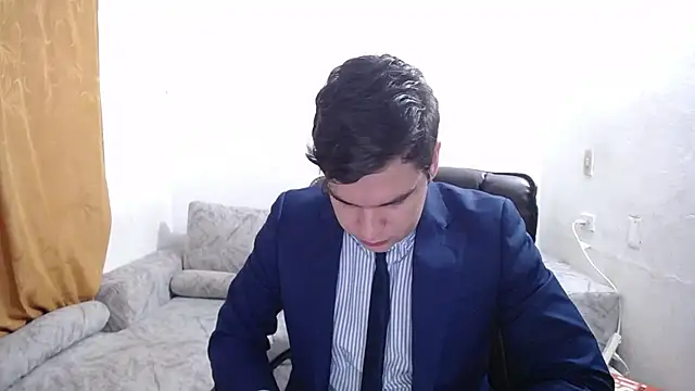 Victor Maitland online show from August 5, 2026, 8:03 pm