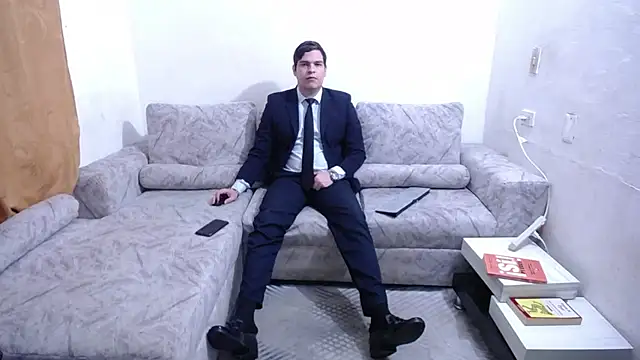 Victor Maitland online show from August 3, 2026, 8:48 pm