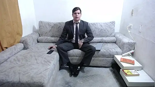 Victor Maitland online show from July 25, 2026, 3:47 am