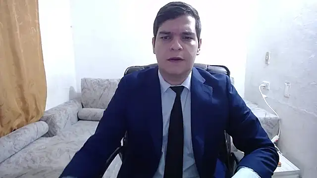 Victor Maitland online show from July 17, 2026, 7:00 pm