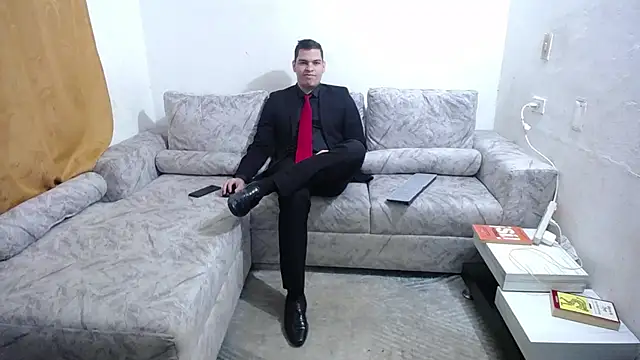 Victor Maitland online show from September 30, 2025, 6:58 pm