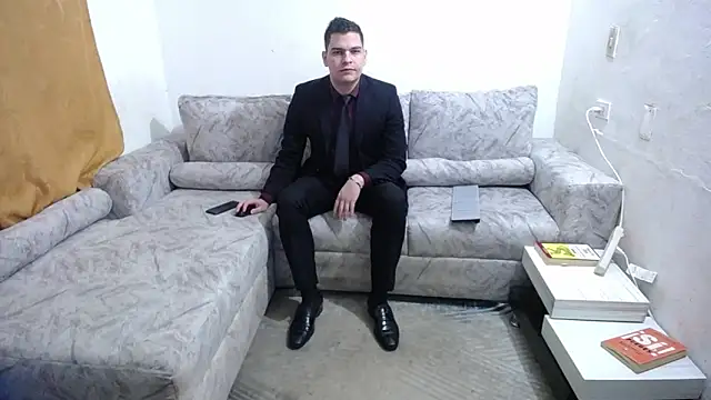 Victor Maitland online show from November 17, 2025, 3:10 am