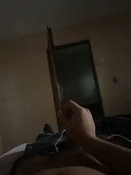 Snapshot of Mbidee chatting on April 4, 2026, 5:47 am Mbidee online show from April 4, 2026, 5:47 am