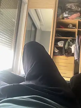 Snapshot of Mbidee chatting on February 22, 2026, 12:29 pm Mbidee online show from February 22, 2026, 12:29 pm