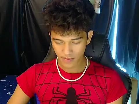 Snapshot of kenbigcockxx chatting on March 17, 2026, 9:56 am kenbigcockxx online show from March 17, 2026, 9:56 am