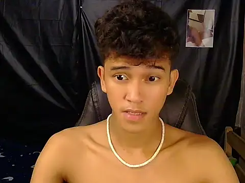 Snapshot of kenbigcockxx chatting on February 24, 2026, 1:12 pm kenbigcockxx online show from February 24, 2026, 1:12 pm